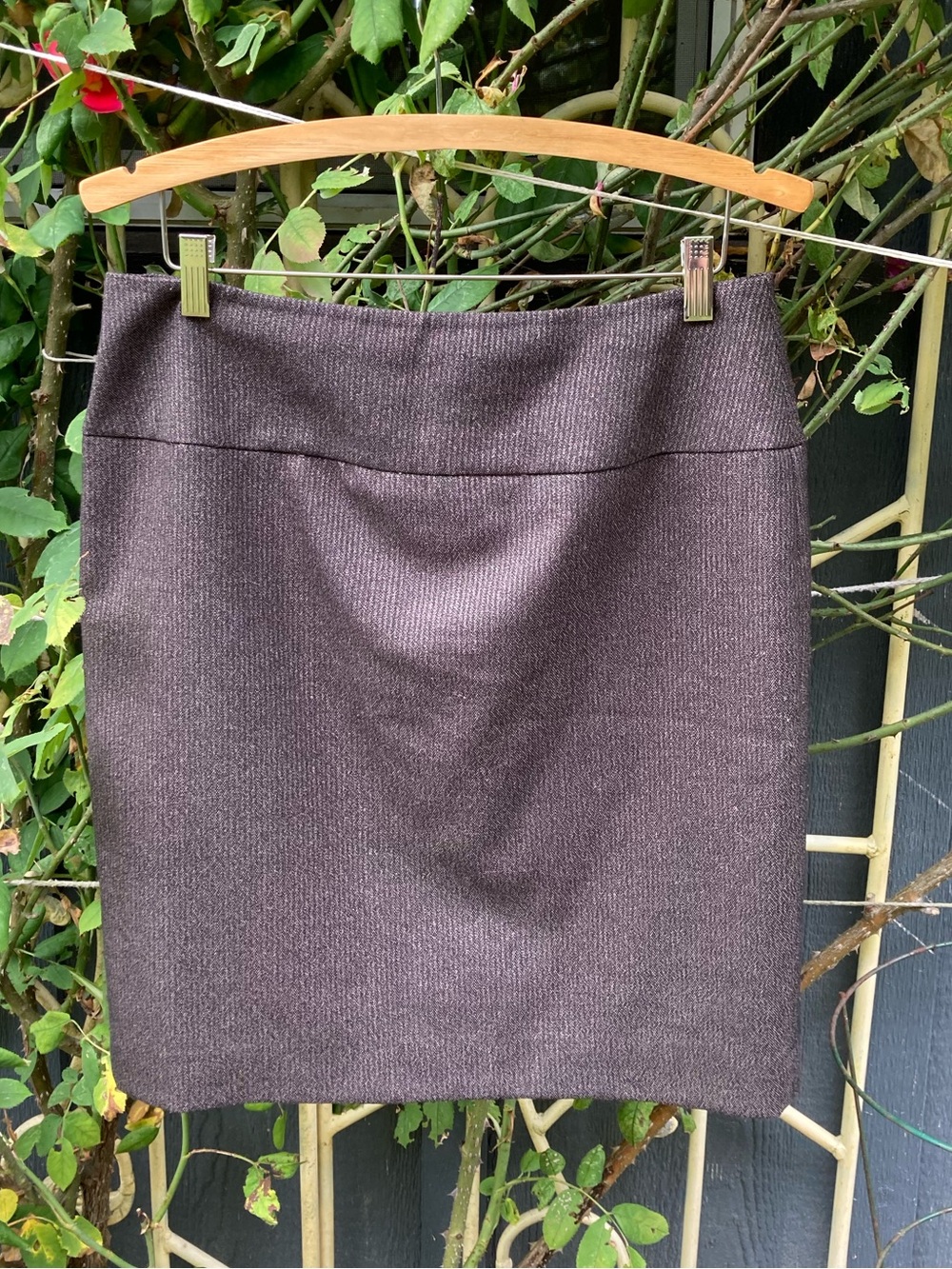 Classic Ribbed Pencil Skirt